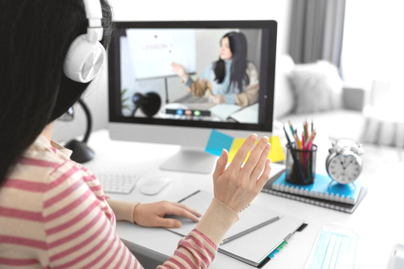 Detailaufnahme von Finanzunterlagen und Notizen